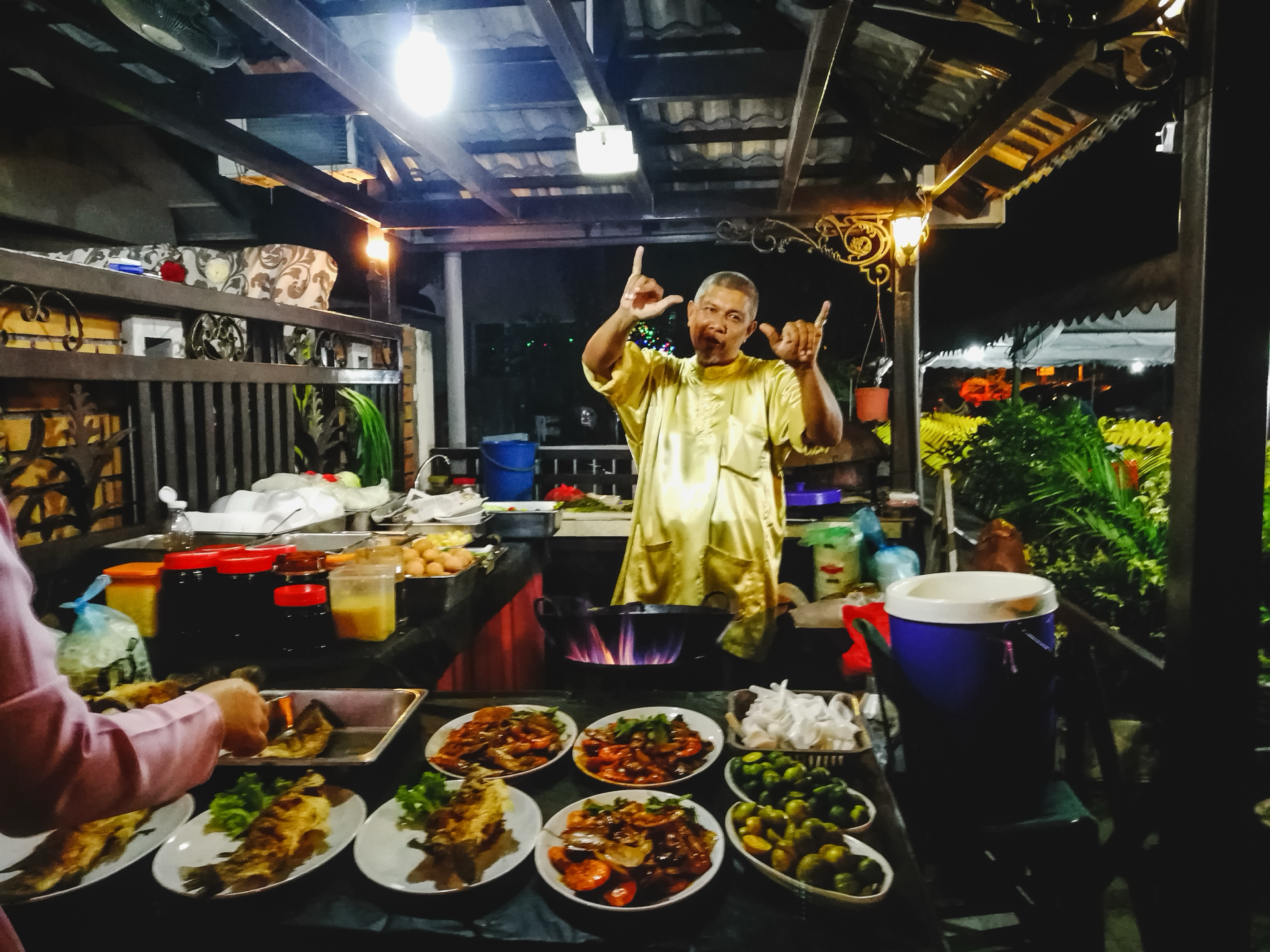 Night Food in Bangkok — Complete Guide in 2025