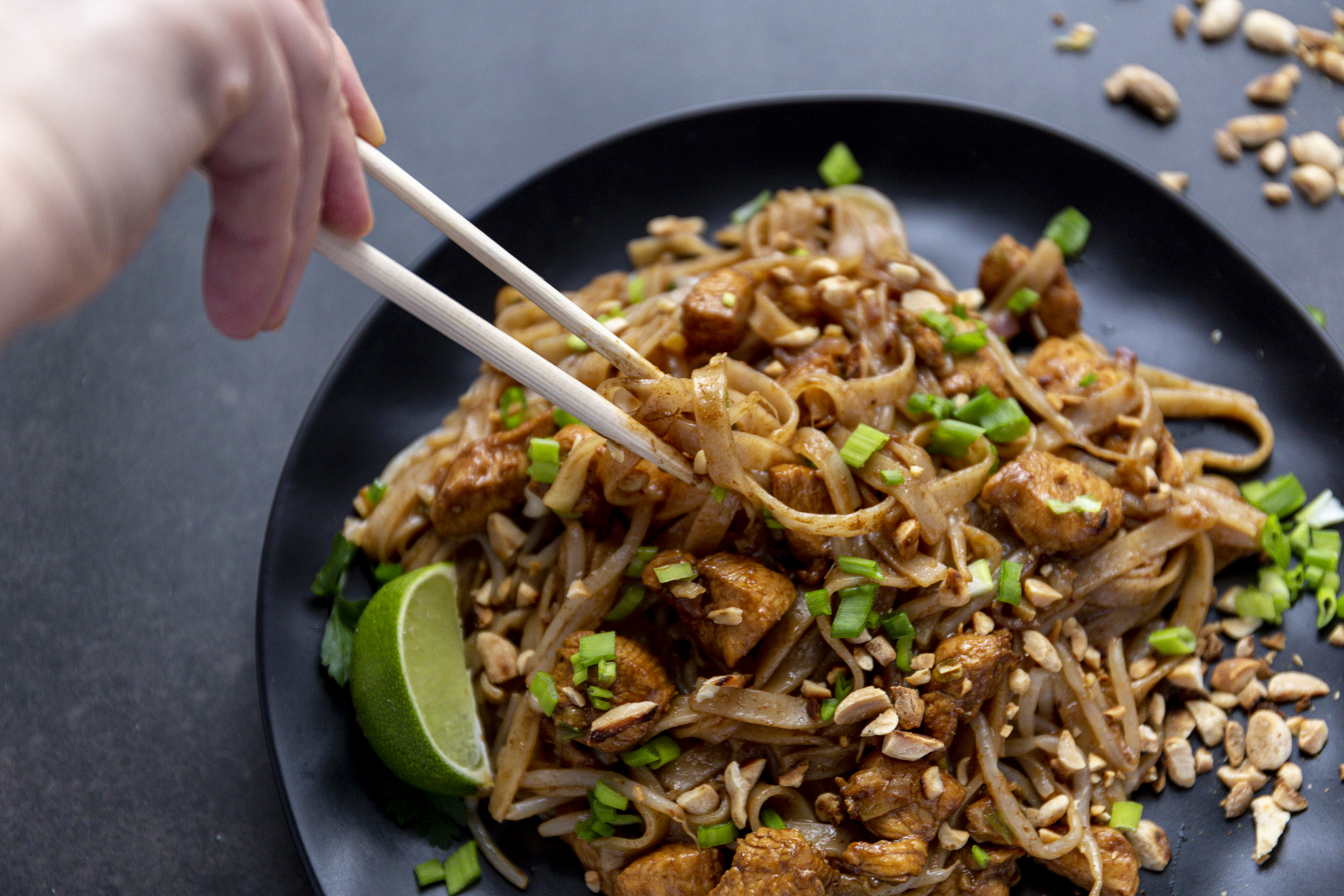 Non-Spicy Thai Food — Complete Guide for Tourists in 2025