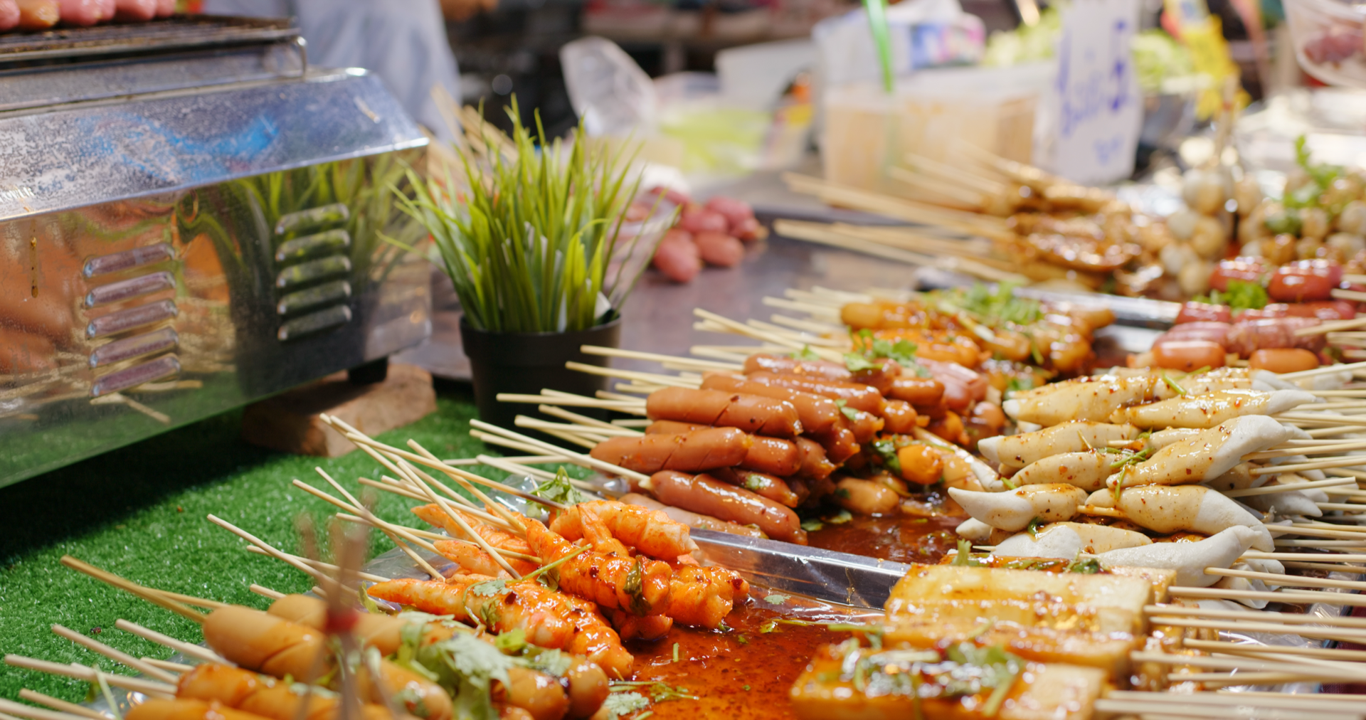 Street Food in Phuket — Complete Guide for Tourists in 2025